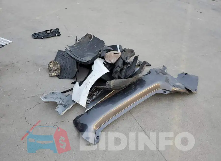 19XFC1F30KE013849 Photo# 12