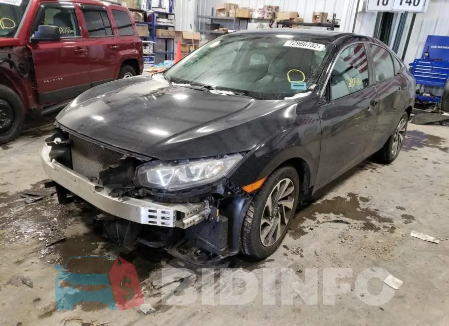 19XFC2F70HE081019 Photo# 1