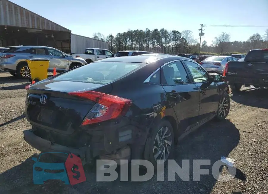 19XFC2F74GE018150 Photo# 3