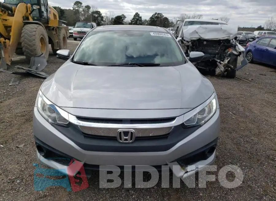 19XFC2F87HE055395 Photo# 5