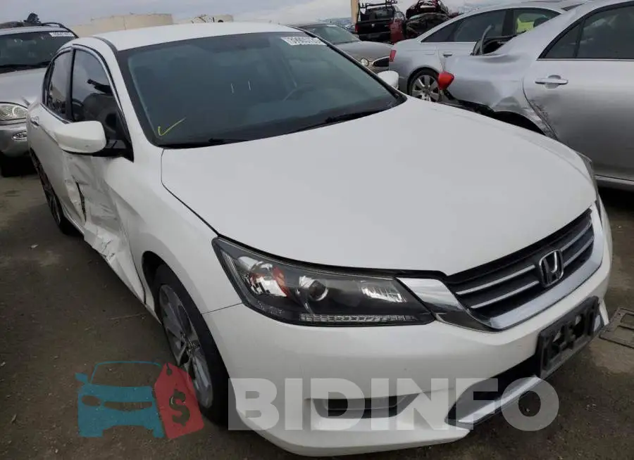 1HGCR2F50FA164046 Photo# 4