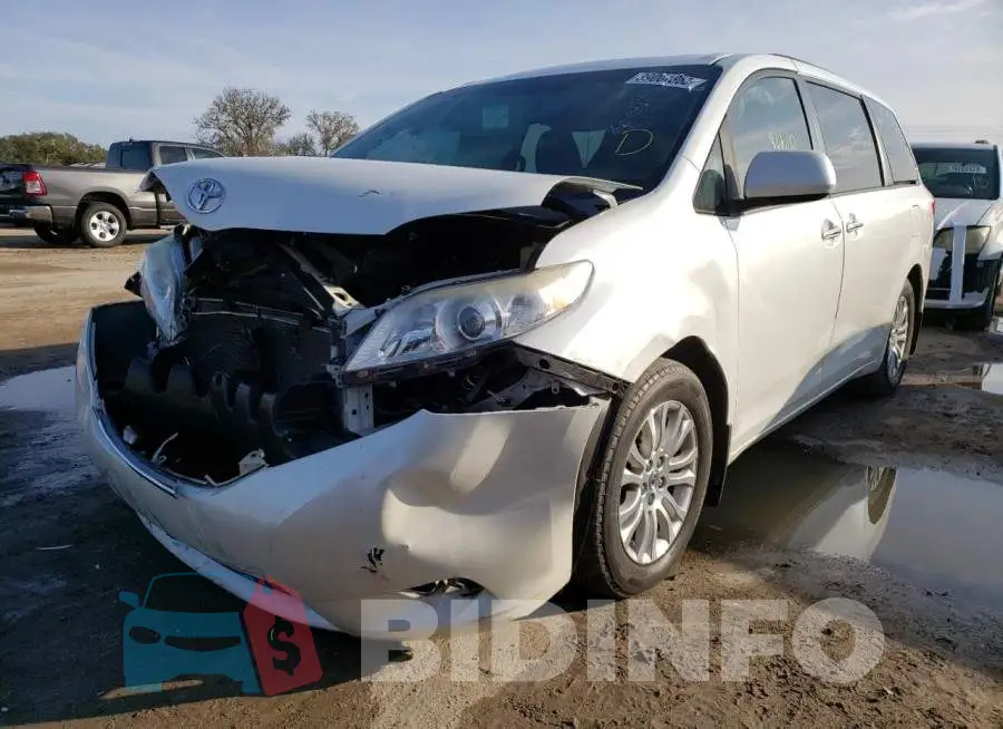 5TDYK3DC5FS627785 Photo# 1