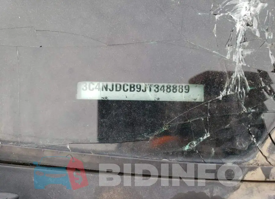 3C4NJDCB9JT348889 Photo# 13