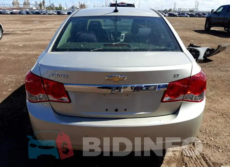 1G1PC5SB0E7205732 Photo# 6