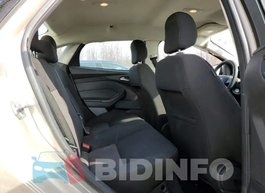 1FADP3F2XJL239052 Photo# 10