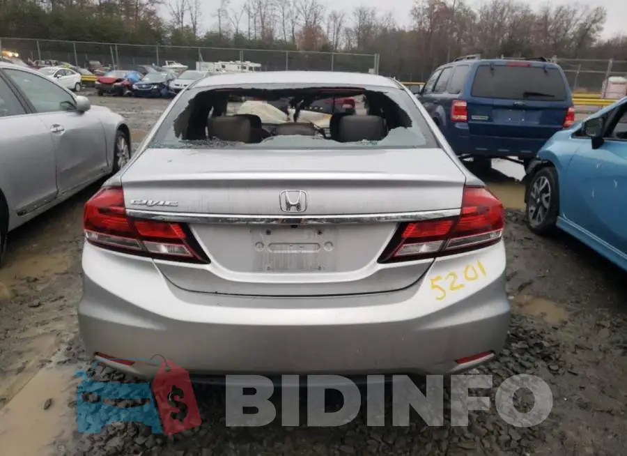19XFB2F58FE233577 Photo# 6