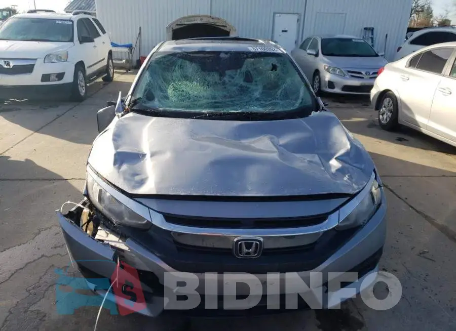 19XFC2F70HE227175 Photo# 5