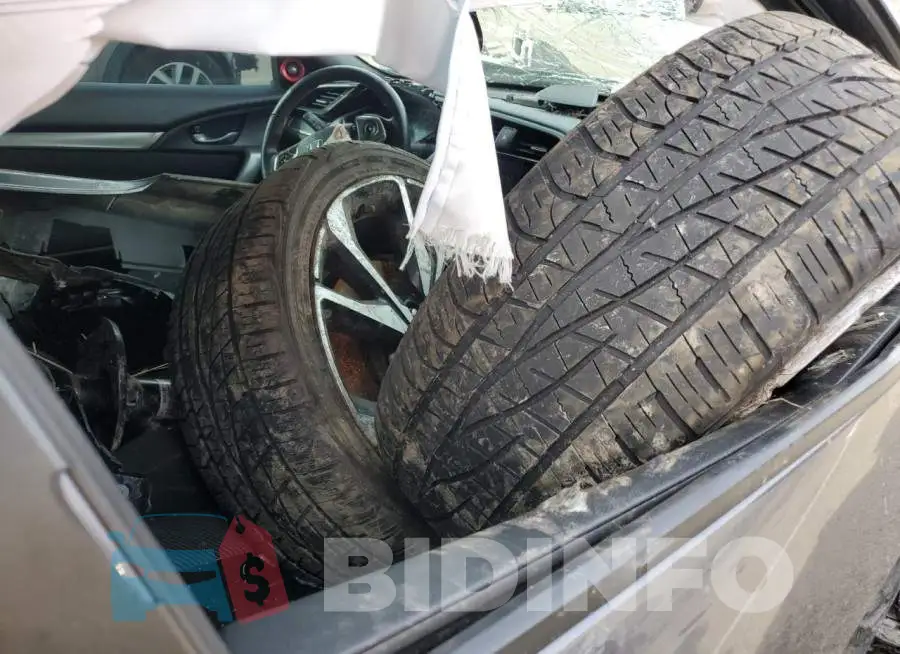 2HGFC3A56KH755005 Photo# 12