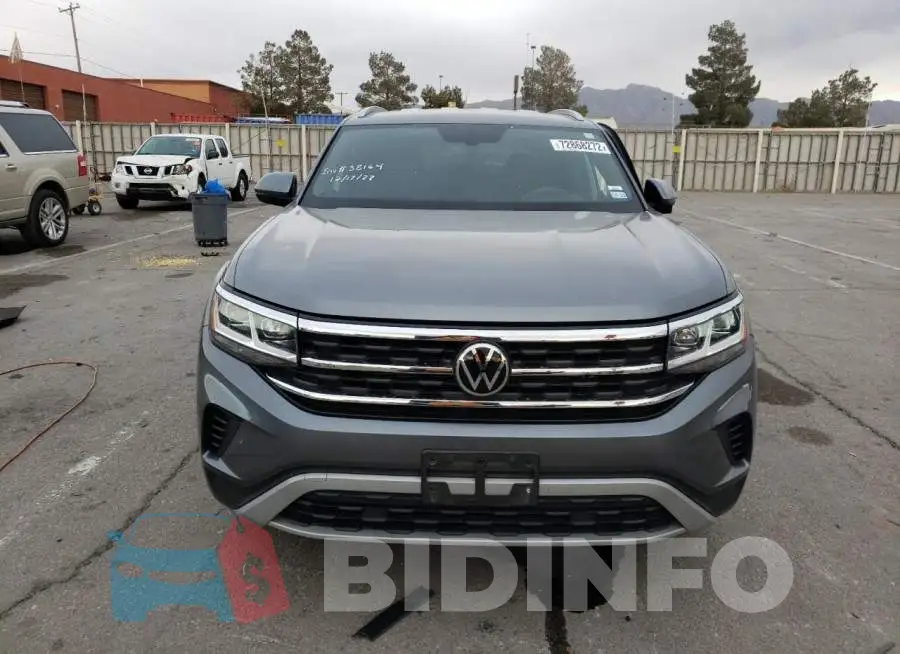 1V2AC2CA4MC231711 Photo# 5