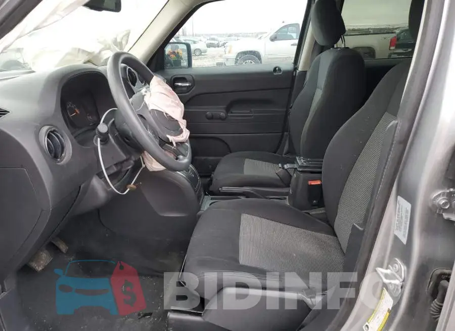 1C4NJRBB7HD114779 Photo# 7