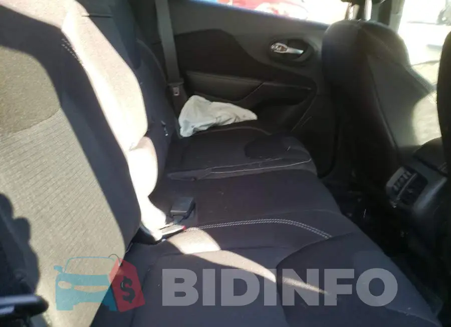 1C4PJMCB0FW765182 Photo# 10