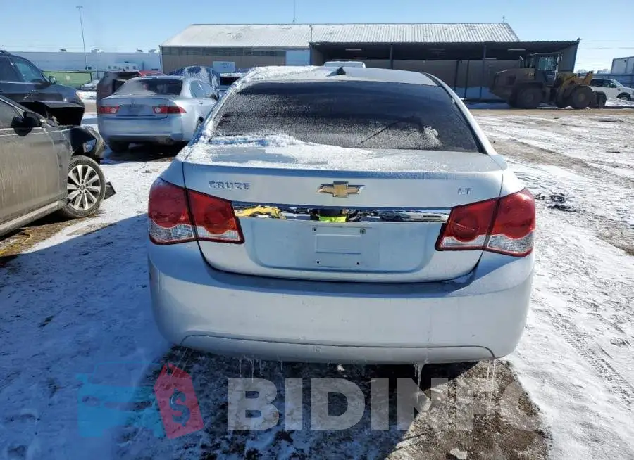 1G1PE5SBXE7255631 Photo# 6