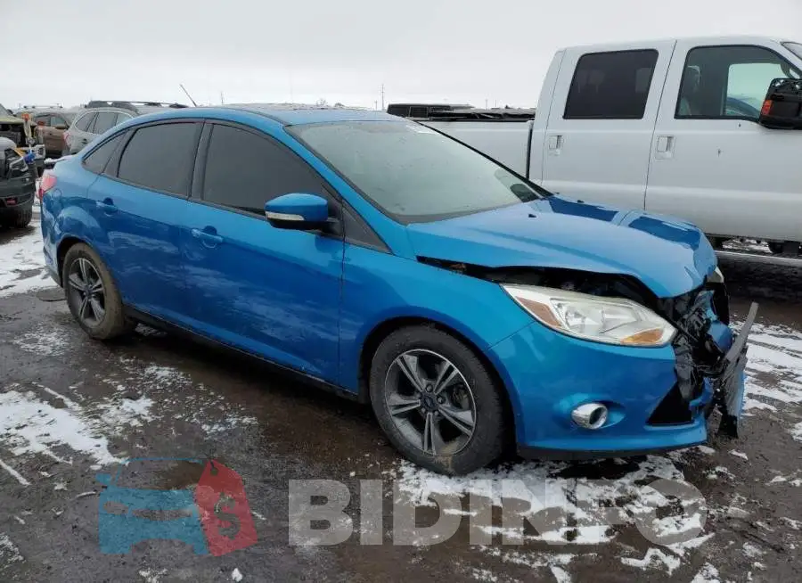 1FADP3F22EL373740 Photo# 4