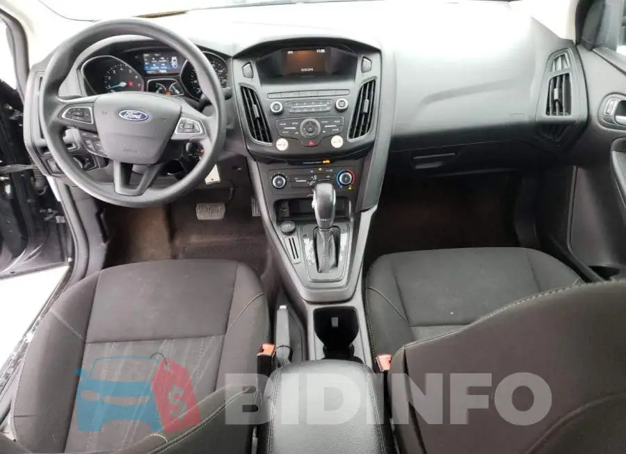 1FADP3F2XJL295511 Photo# 8