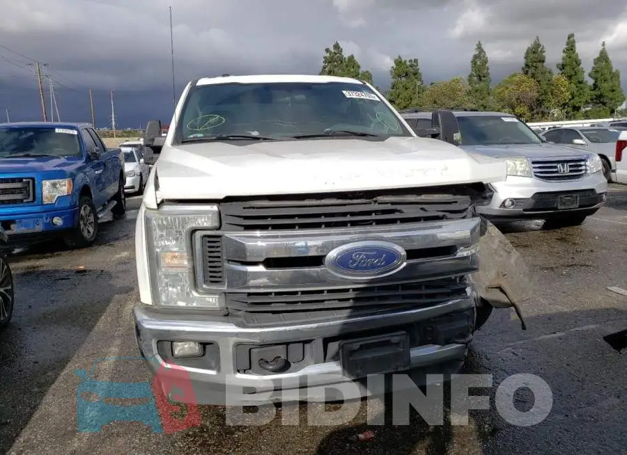 1FT7W2A65HEC44575 Photo# 5