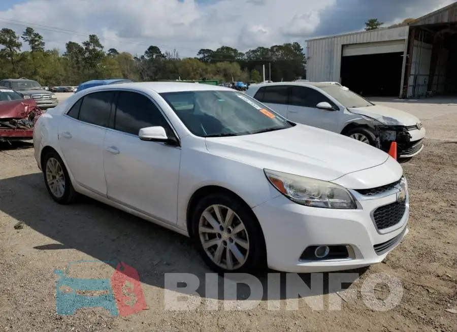 1G11E5SL6EF235798 Photo# 4