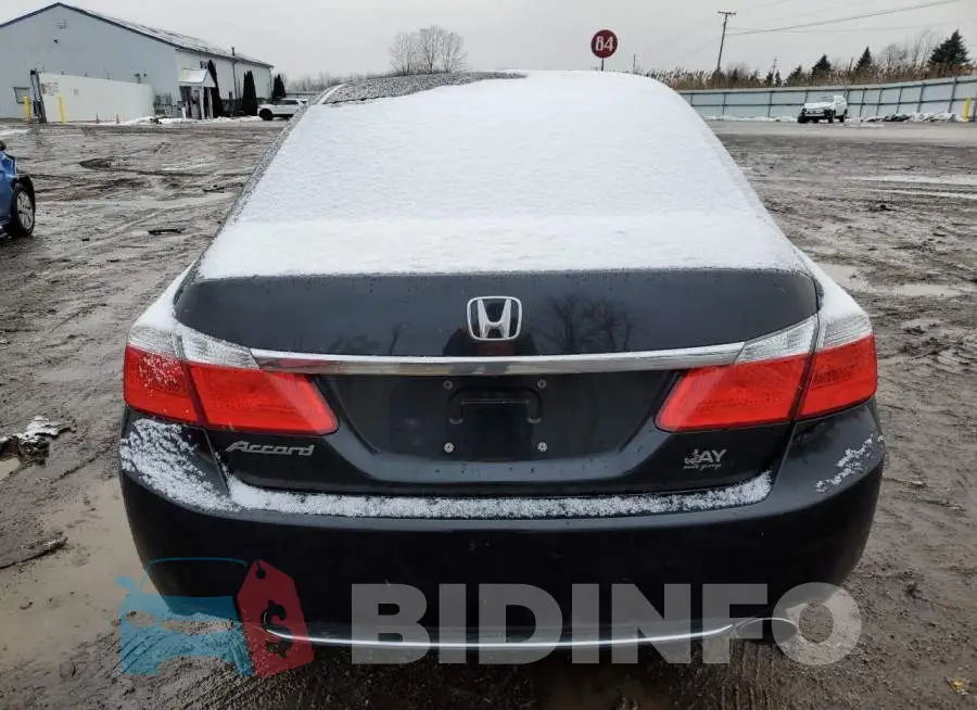1HGCR2F3XEA257993 Photo# 6