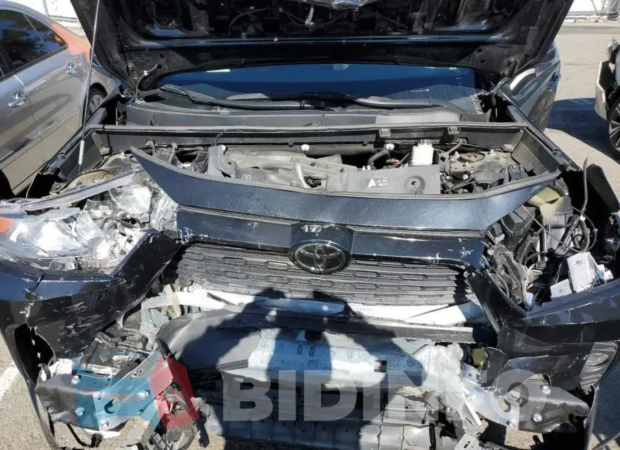 2T3C1RFV8KW055084 Photo# 12