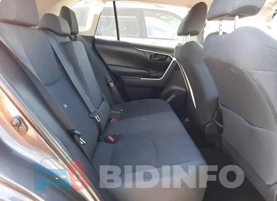 2T3K1RFV3KW040844 Photo# 10