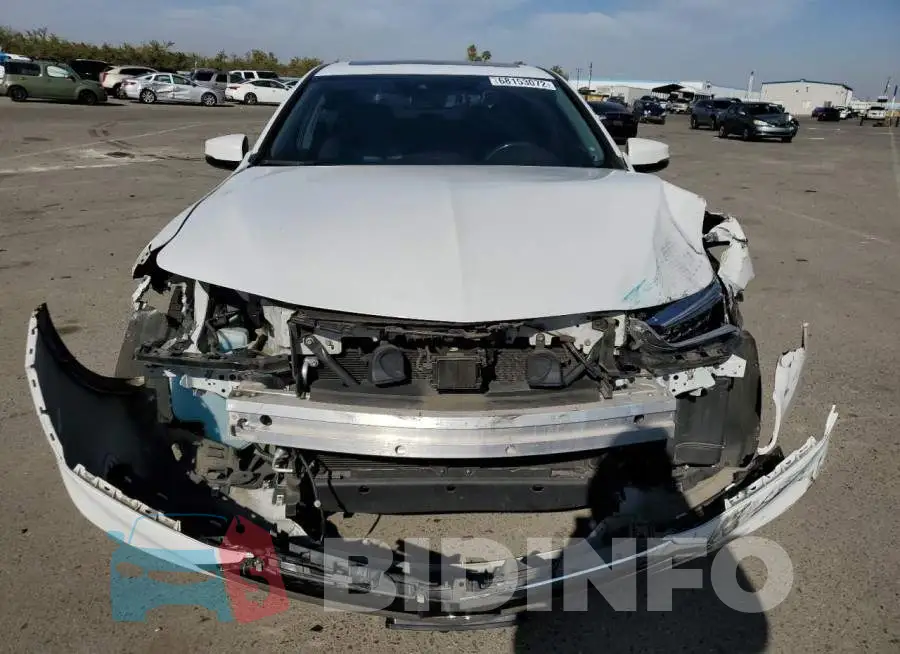 19UUB1F36KA005348 Photo# 5
