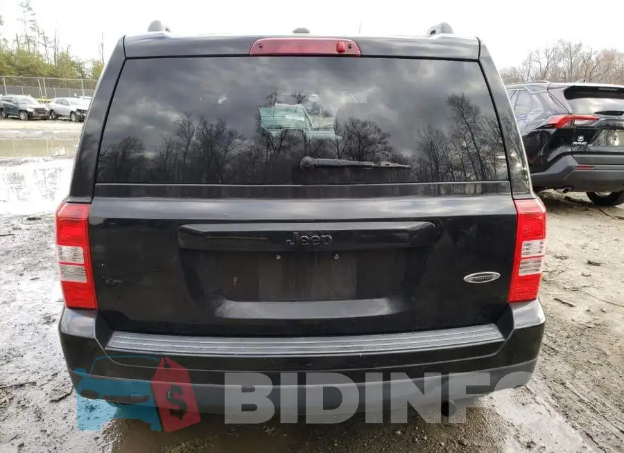 1C4NJPBAXFD397719 Photo# 6