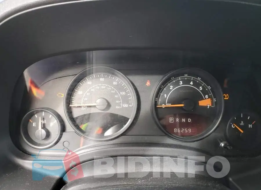 1C4NJPBB0HD157882 Photo# 9