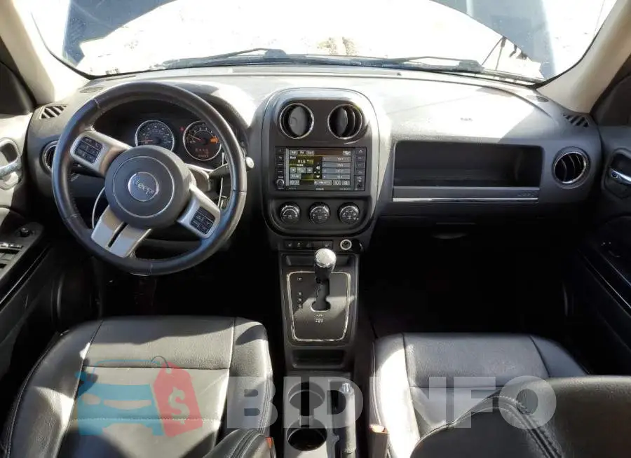 1C4NJRCB8ED649033 Photo# 8
