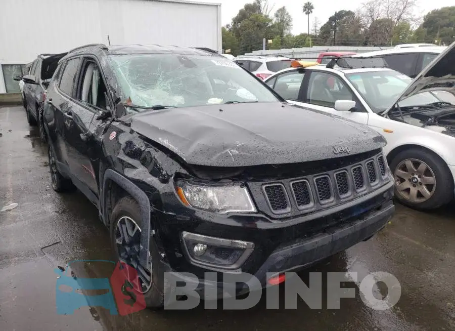 3C4NJDDB5LT150022 Photo# 4