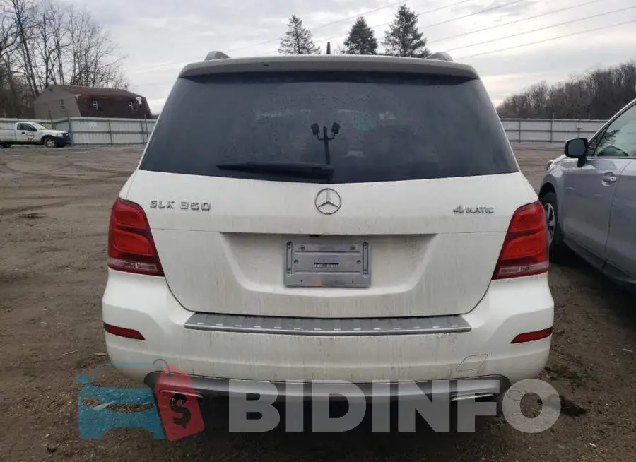 WDCGG8JB8FG394561 Photo# 6