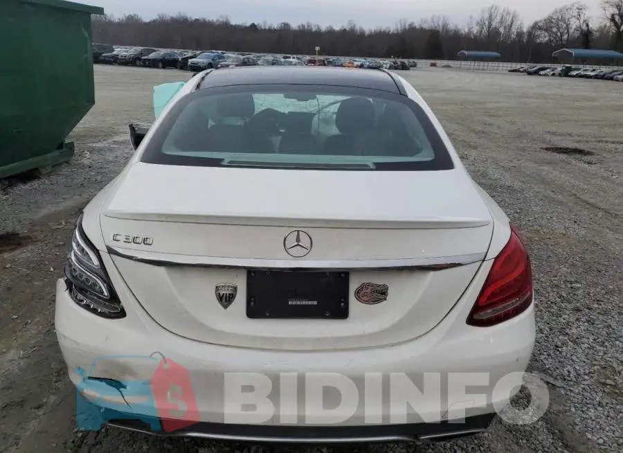 WDDWF4JB3GR138269 Photo# 6