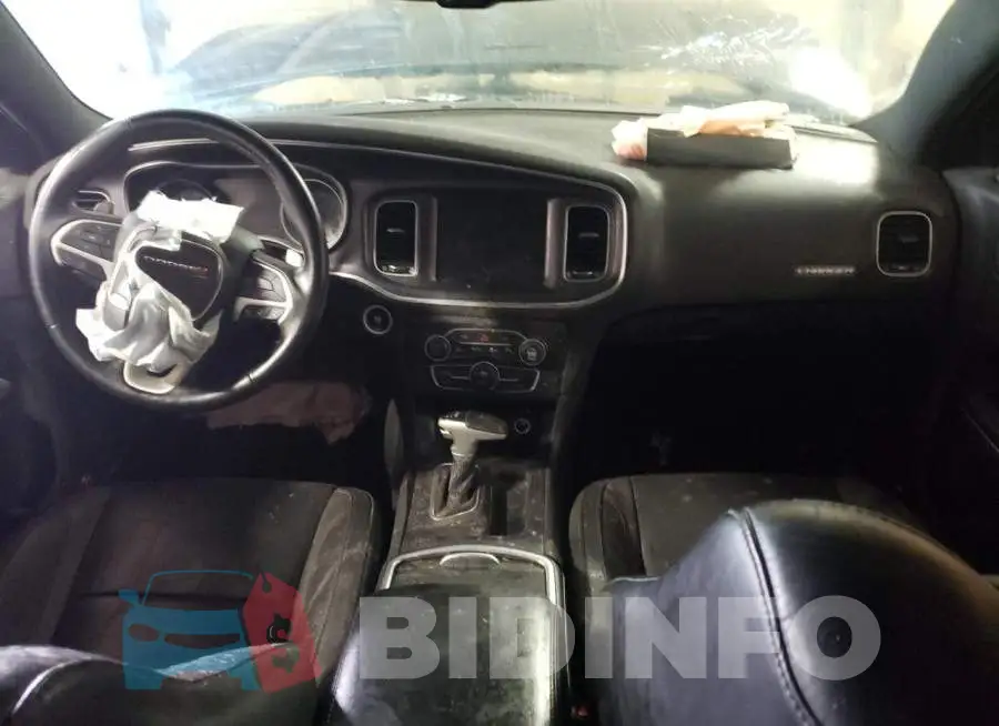2C3CDXJG2FH746335 Photo# 8