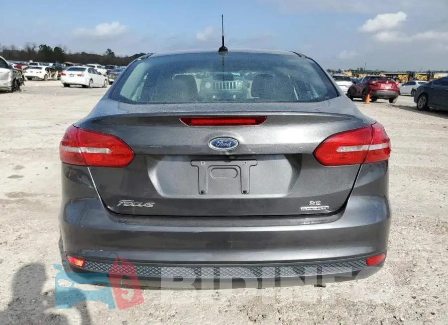 1FADP3F26GL369192 Photo# 6