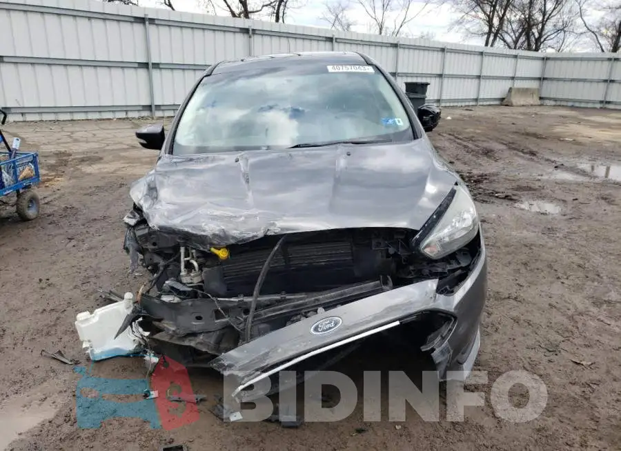 1FADP3F27GL386485 Photo# 5
