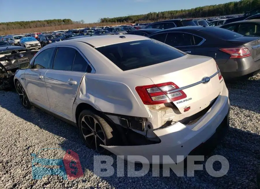 1FAHP2F82FG103109 Photo# 2