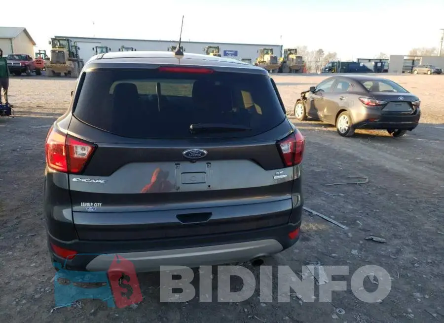 1FMCU0GD0KUA40063 Photo# 6