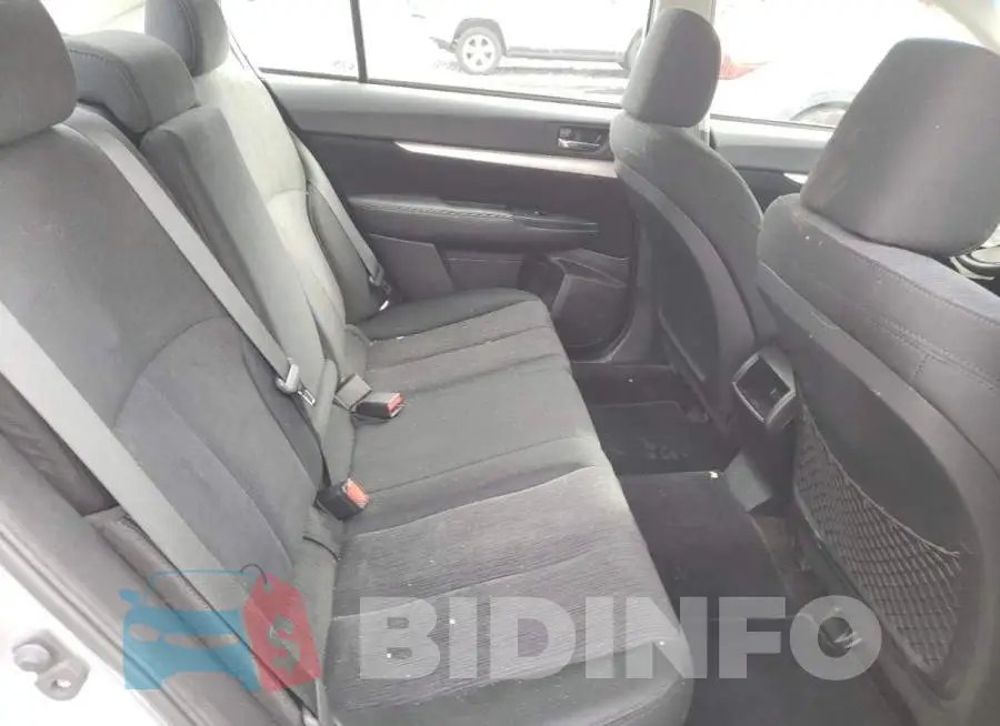 4S3BMHB64E3018052 Photo# 10