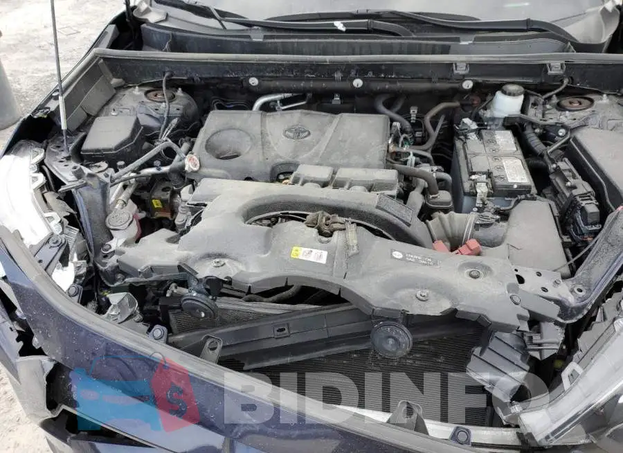 2T3A1RFV8LW094850 Photo# 12