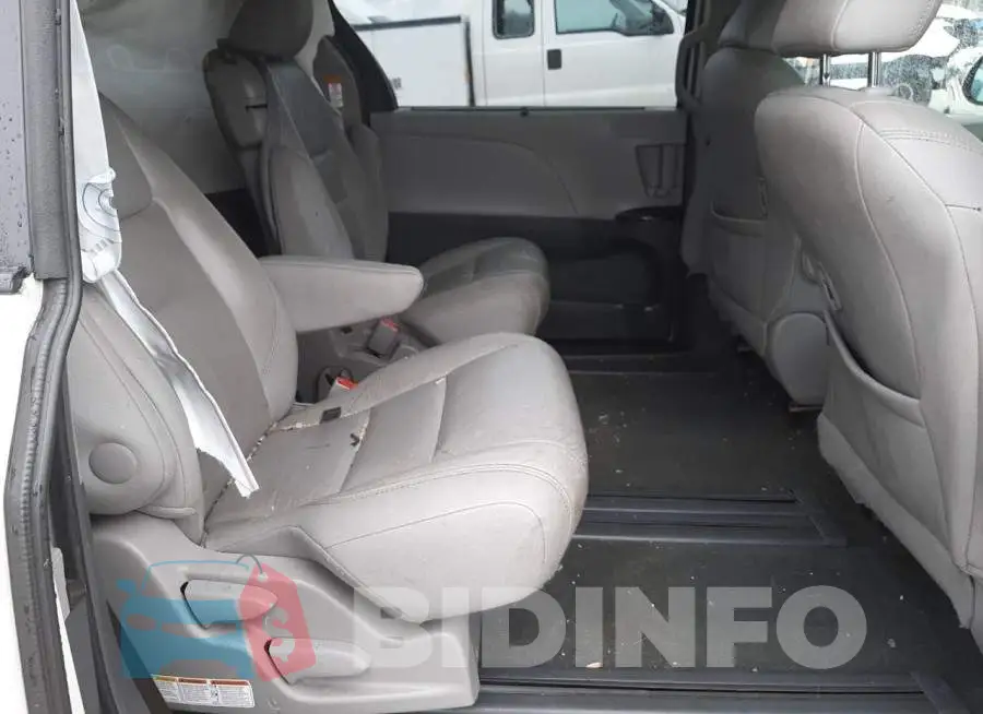5TDYK3DCXGS741475 Photo# 11