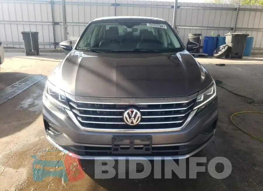 1VWSA7A37MC015135 Photo# 5