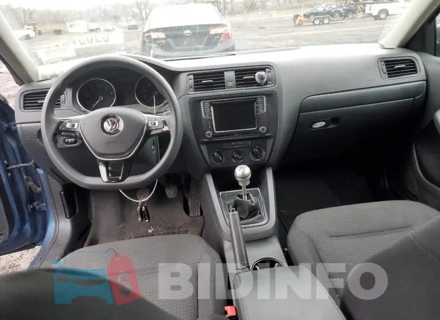 3VW167AJ6GM377178 Photo# 8