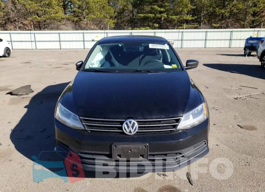 3VW267AJ2GM330170 Photo# 5