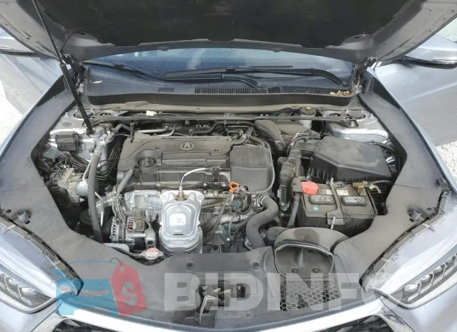 19UUB1F53JA008353 Photo# 11