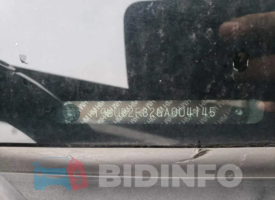 19UUB2F32GA004145 Photo# 13