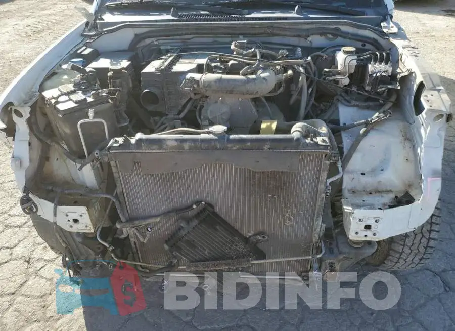 1N6BD0CT8HN748140 Photo# 7