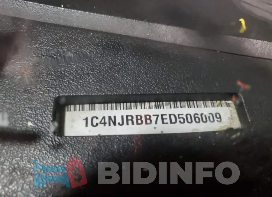 1C4NJRBB7ED506009 Photo# 13