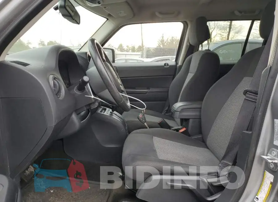 1C4NJRFB2FD382937 Photo# 7