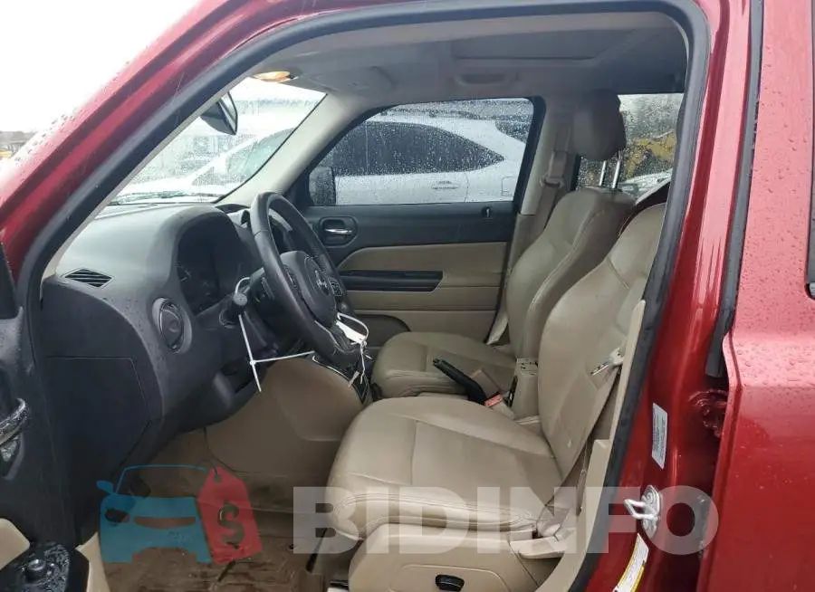 1C4NJRFB3HD206000 Photo# 7