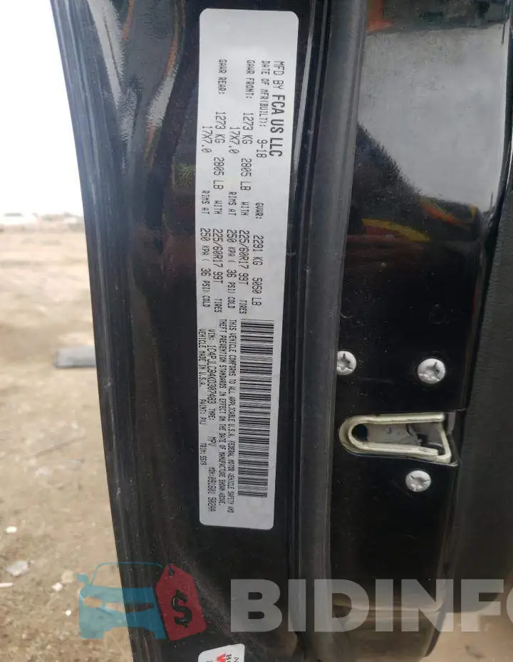 1C4PJLCB4KD307483 Photo# 14