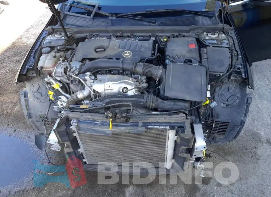 WDD3G4EB8KW020724 Photo# 11
