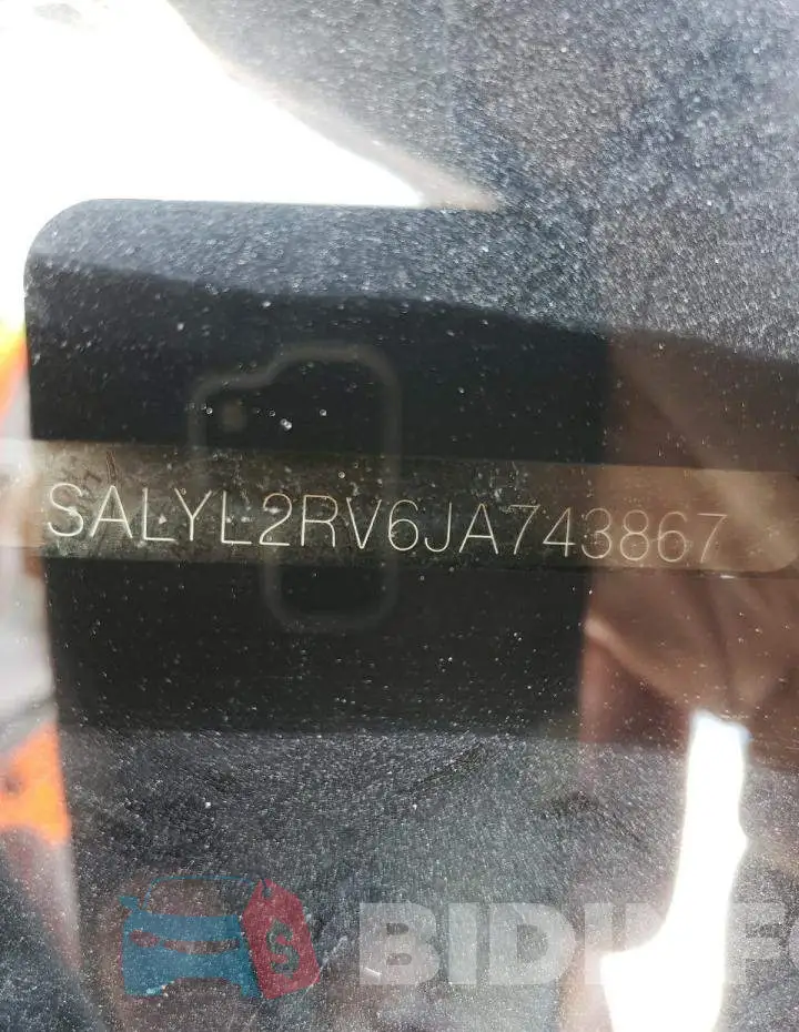 SALYL2RV6JA743867 Photo# 10